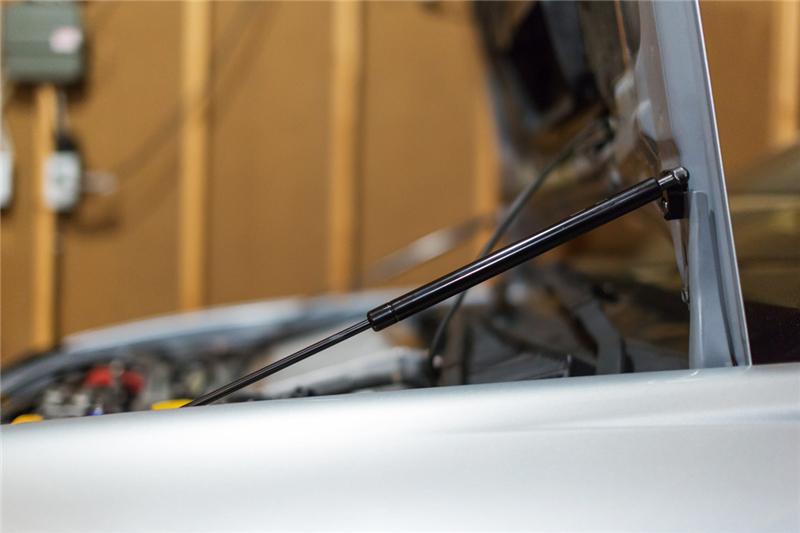 GrimmSpeed 02-07 Subaru Inpreza/WRX/STi Hood Struts