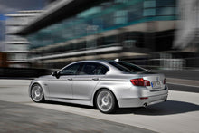 Load image into Gallery viewer, BMW 5 Series Sedan F10 (6th Gen) Facelift 2014-2016