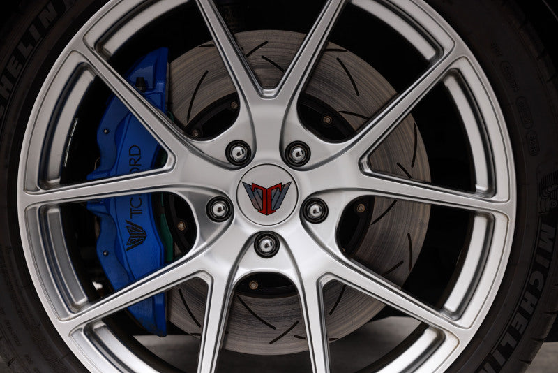DBA 05-12 Corvette C6 w/Z06 pkg Front Slotted 5000 Series 2 Piece Rotor Assembled w/ Black Hat