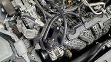 Load image into Gallery viewer, J&amp;L 19-25 Nissan Altima 2.5L Oil Separator 3.0 Passenger Side - Black Anodized
