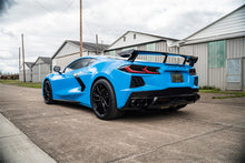 Load image into Gallery viewer, Corsa 20-25 Chevrolet Corvette C8 RWD 4.5in Carbon Fiber Black PVD Tip Kit (For Corsa Exhaust Only)