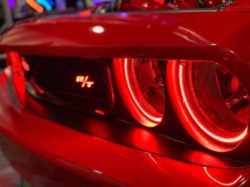 Oracle 08-14 Dodge Challenger Dynamic Surface Mount Headlight Halo Kit - - Dynamic