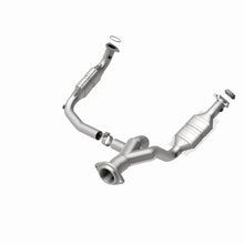 Load image into Gallery viewer, MagnaFlow Direct Fit Catalytic Converter 07-08 Escalade 6.2 Driver Side OEM