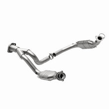 Load image into Gallery viewer, MagnaFlow Direct Fit Catalytic Converter 07-08 Escalade 6.2 Driver Side OEM