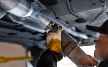 Load image into Gallery viewer, MagnaFlow Universal Catalytic Converter 2.5inch T2 Rear