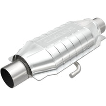 Load image into Gallery viewer, MagnaFlow Universal Catalytic Converter 2.5 inch T2 Rear
