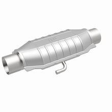 Load image into Gallery viewer, MagnaFlow Universal Catalytic Converter 2.5 inch T2 Rear